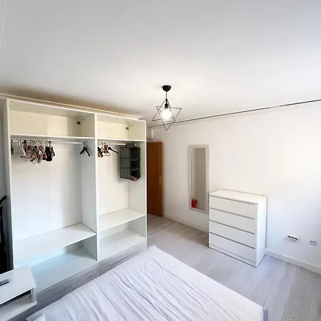 Seaview 2br, 1bath With Terrace Apartment