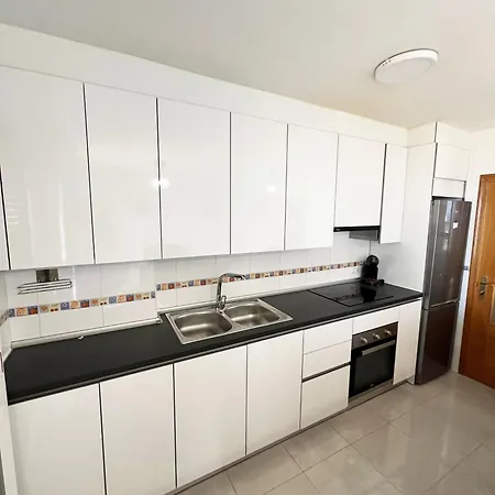 Seaview 2br, 1bath With Terrace Apartment